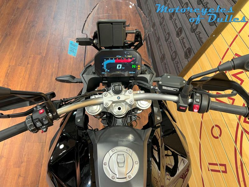 2025 BMW F900GS Image 16