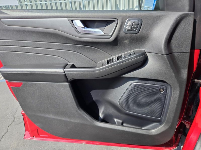 Used 2023 Ford Escape Active FWD