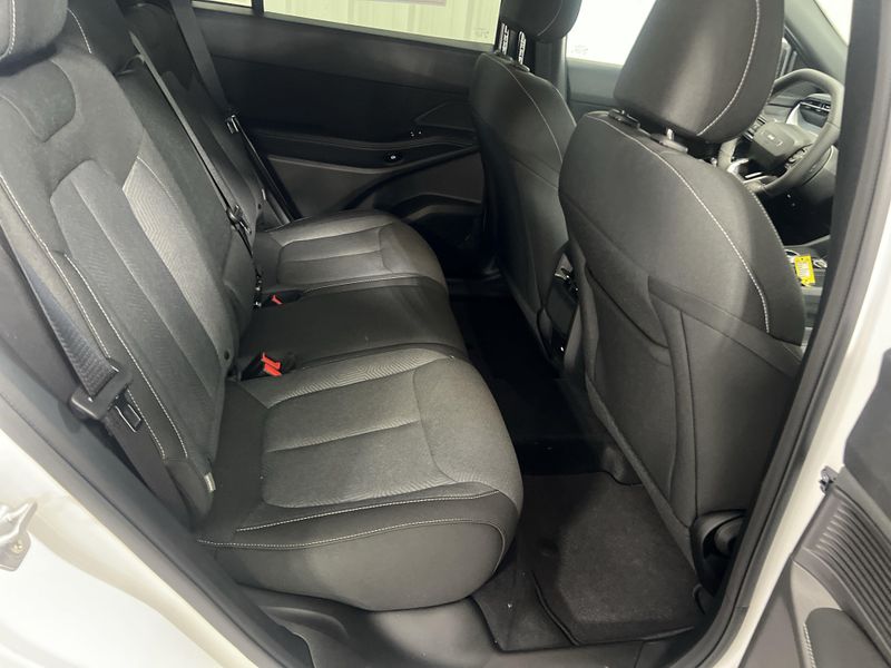 New 2026 Jeep Cherokee Laredo 4x4Image 9