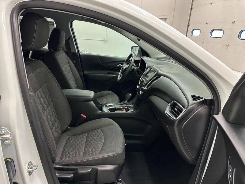 2021 Chevrolet Equinox LTImage 28