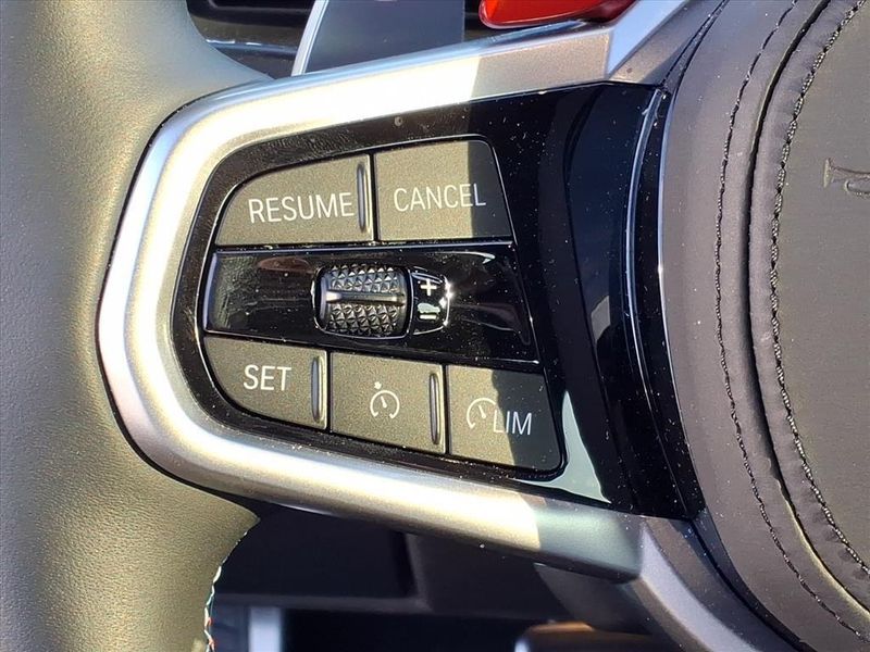 Used 2025 BMW M3 CompetitionImage 22