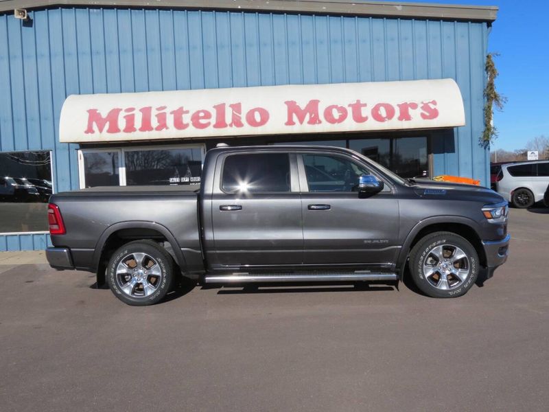 2020 RAM 1500 Laramie 4x4 4dr Crew Cab 5.6 ft. SB PickupImage 1