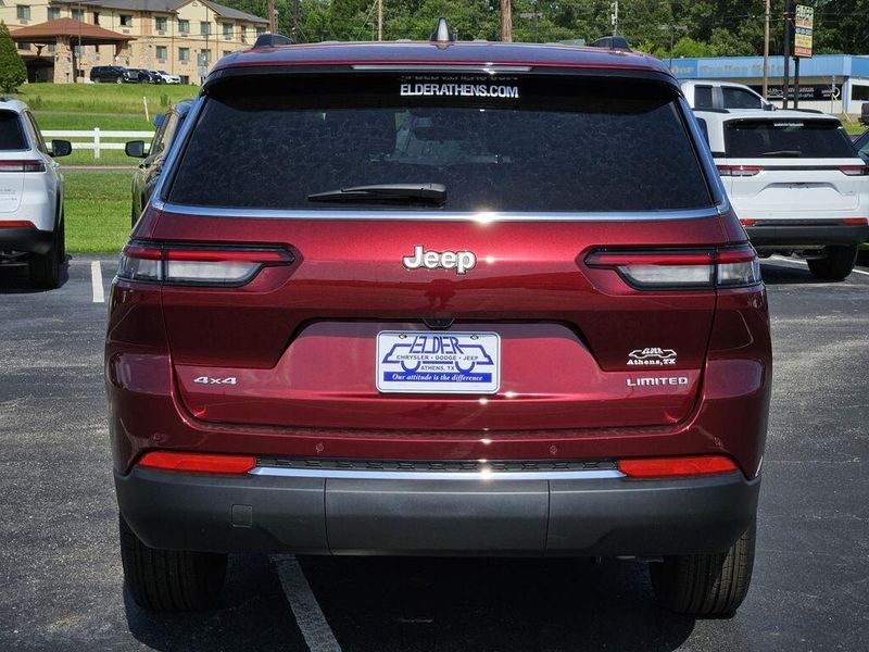 2025 Jeep Grand Cherokee L Limited 4x4Image 5
