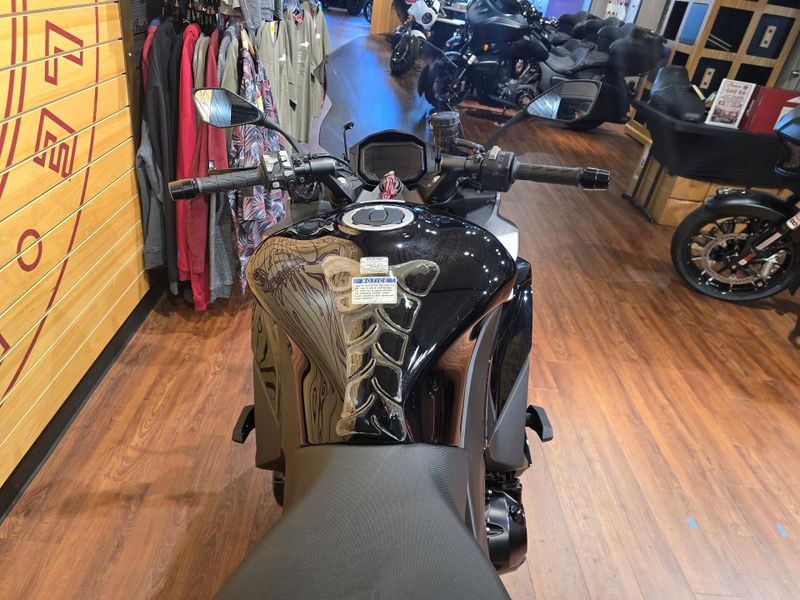 Used 2024 Kawasaki Ninja 1000 SX Image 9