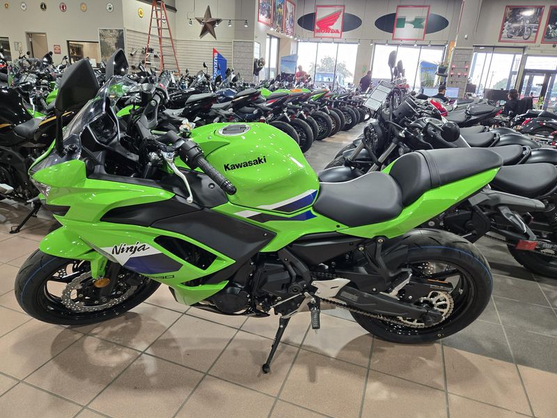 NEW 2026 KAWASAKI NINJA 650 ABS Image 4