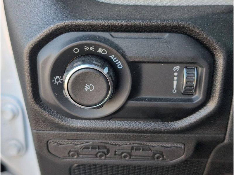 Used 2024 Jeep Wrangler WillysImage 27