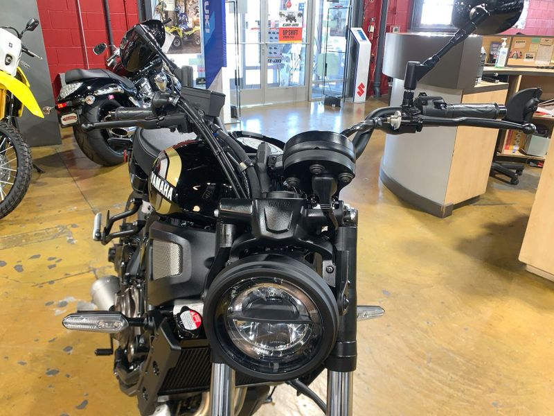 New 2025 Yamaha XSR700 Image 27