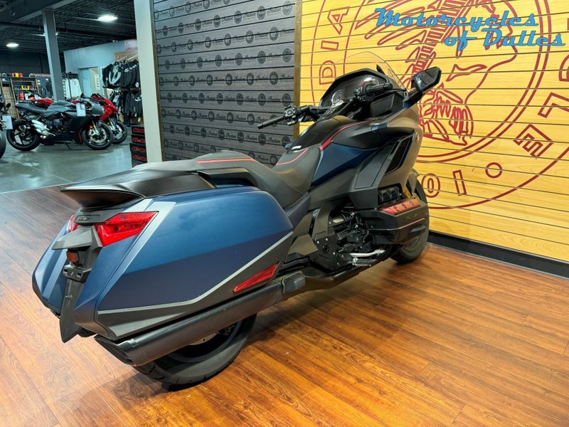 2022 Honda Gold Wing DCT Image 8