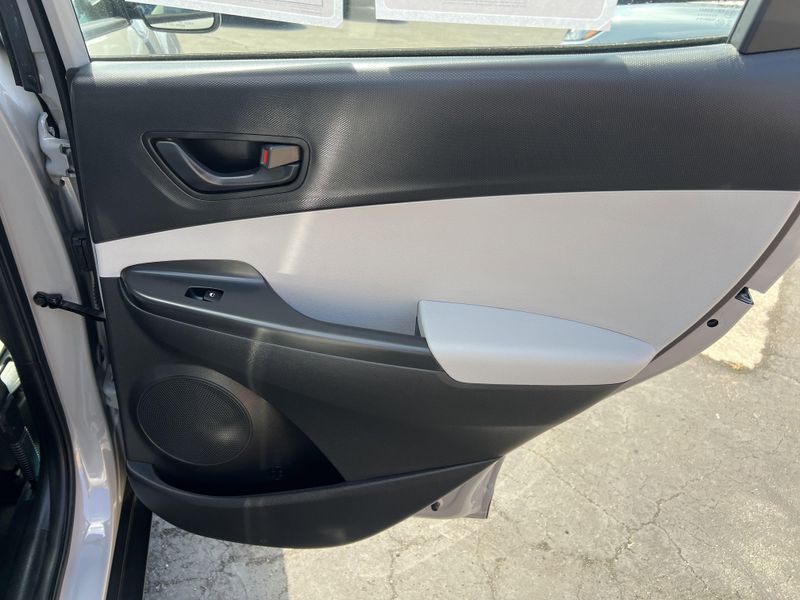 Used 2022 Hyundai Kona SEImage 21