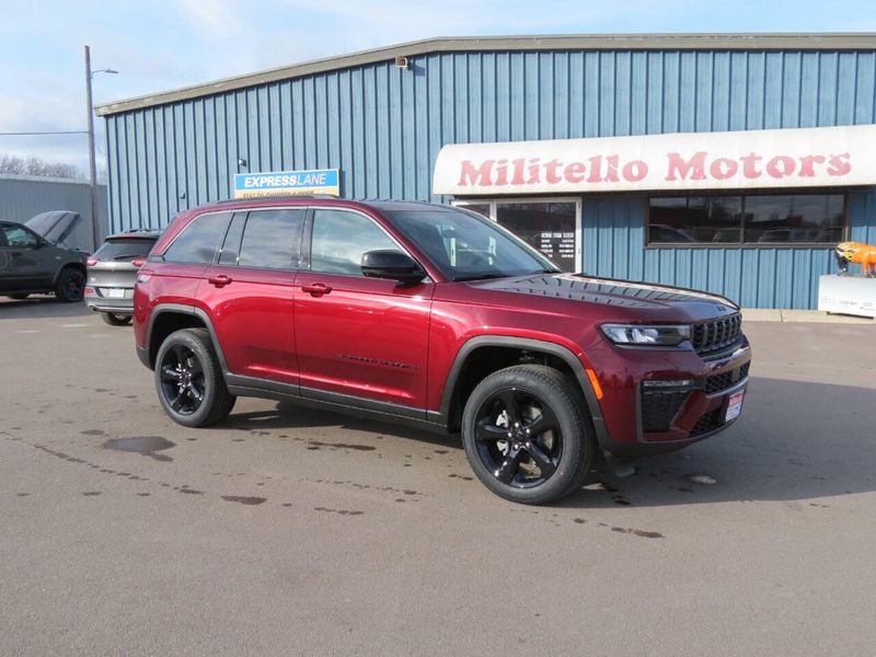 New 2026 Jeep Grand Cherokee Limited 4x4Image 4