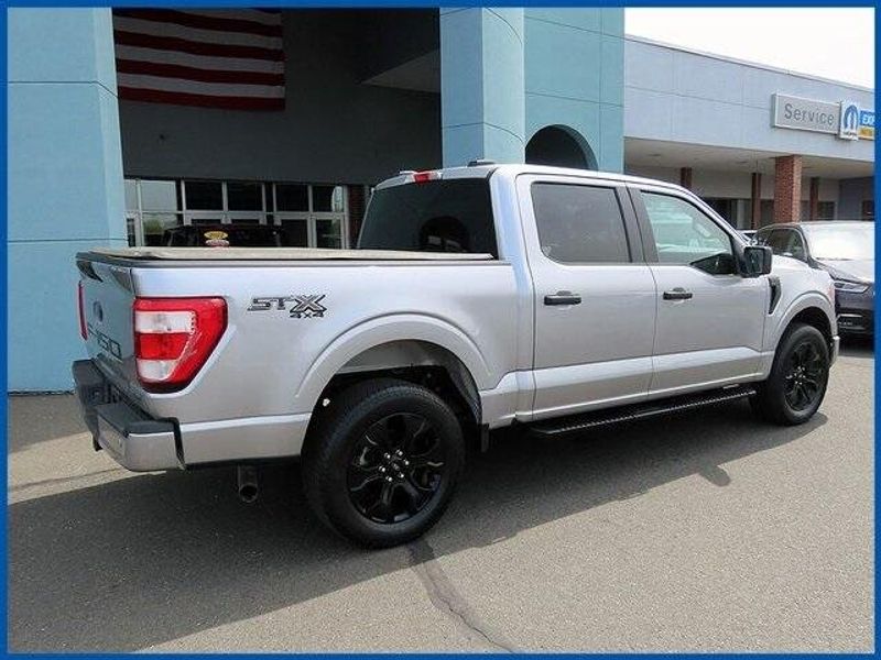 2022 Ford F-150 XLImage 7