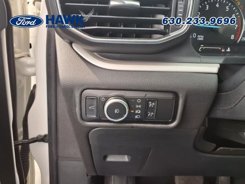 2023 Ford Explorer XLT photo 16