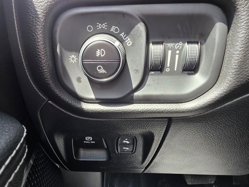 New 2025 RAM 1500 LaramieImage 20