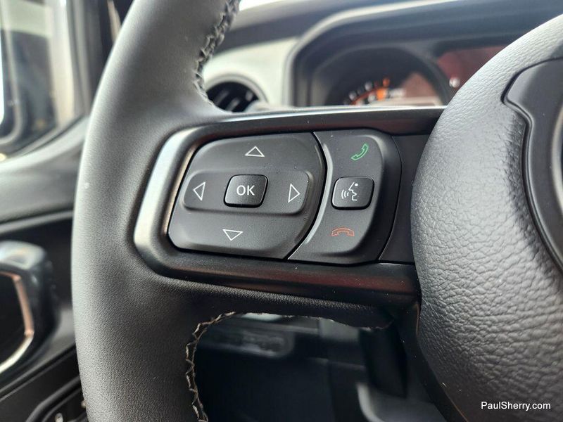 New 2025 Jeep Gladiator Willys 4x4