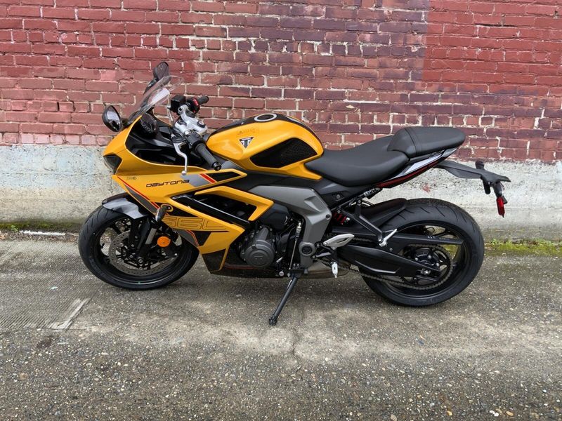 2026 Triumph DAYTONA 660