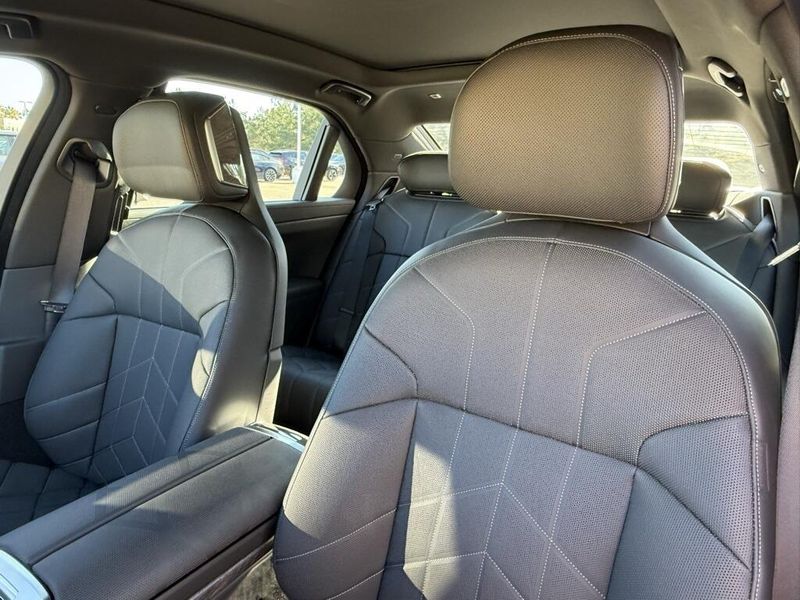 Used 2025 BMW i7 eDrive50Image 22