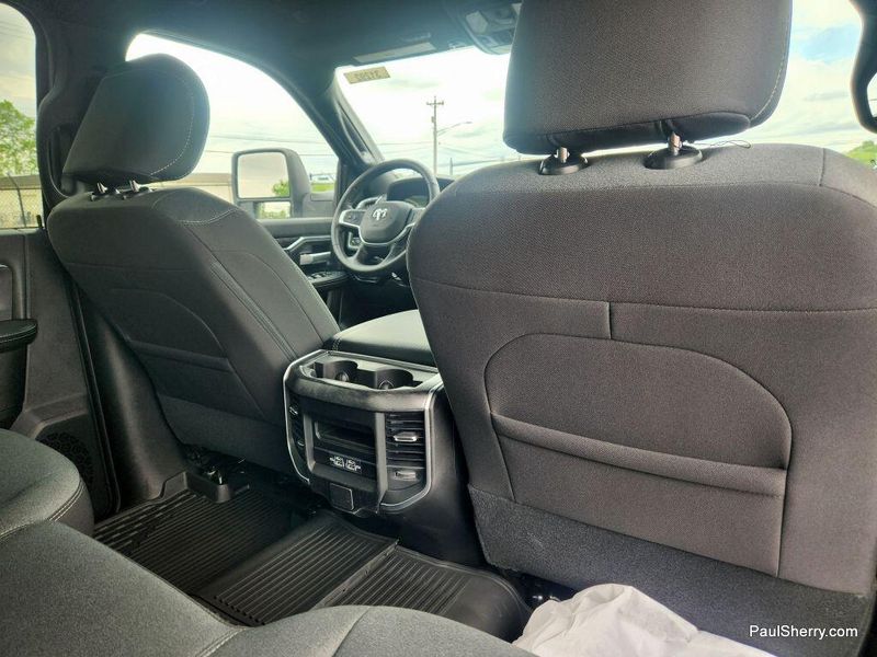 2024 RAM 2500 Big Horn Crew Cab 4x4 6