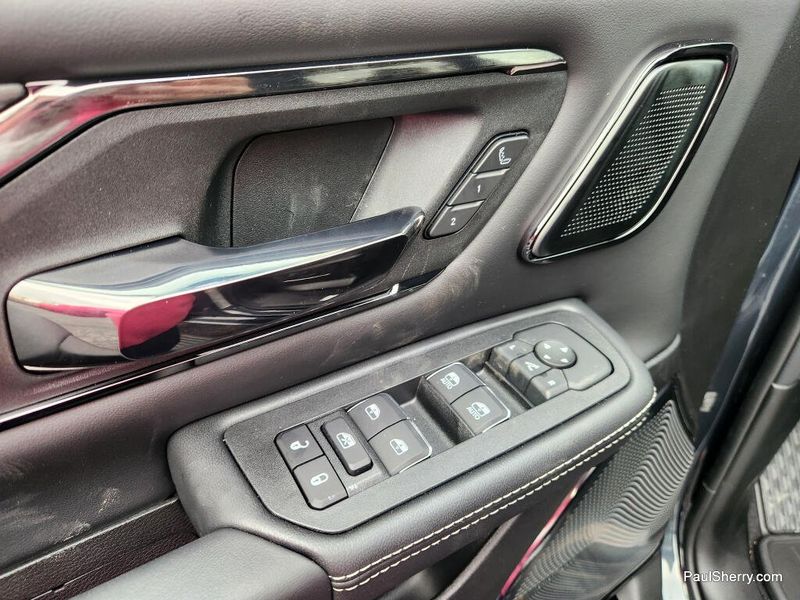 New 2026 RAM 1500 Limited Crew Cab 4x4 5'7' Box