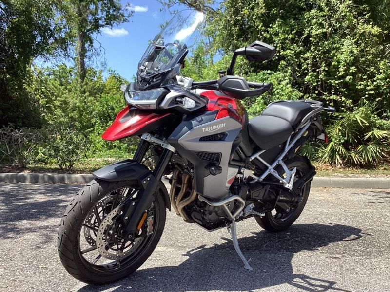 2025 Triumph Tiger 1200 GT Pro