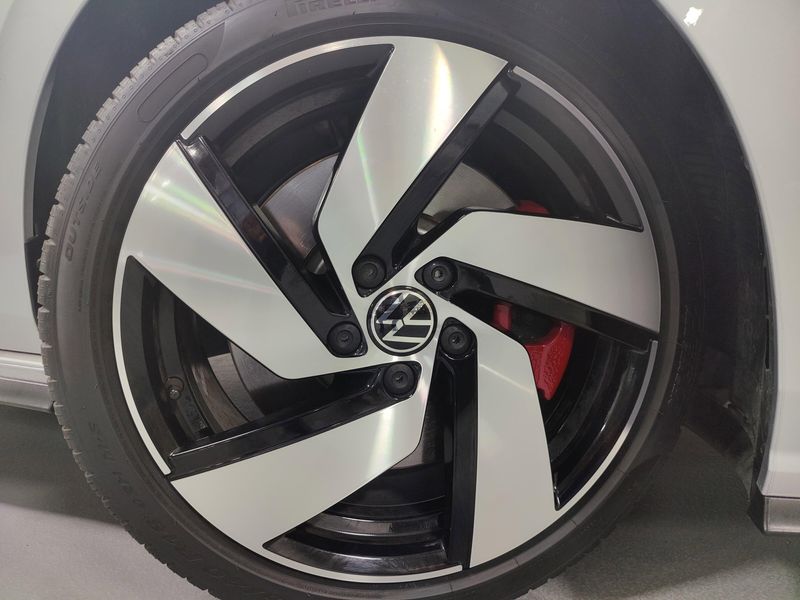 2022 Volkswagen Golf GTI SE w/Sunroof/Leather PkgImage 21