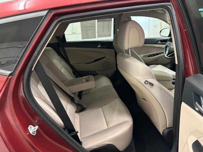 2017 Hyundai Tucson SEImage 24