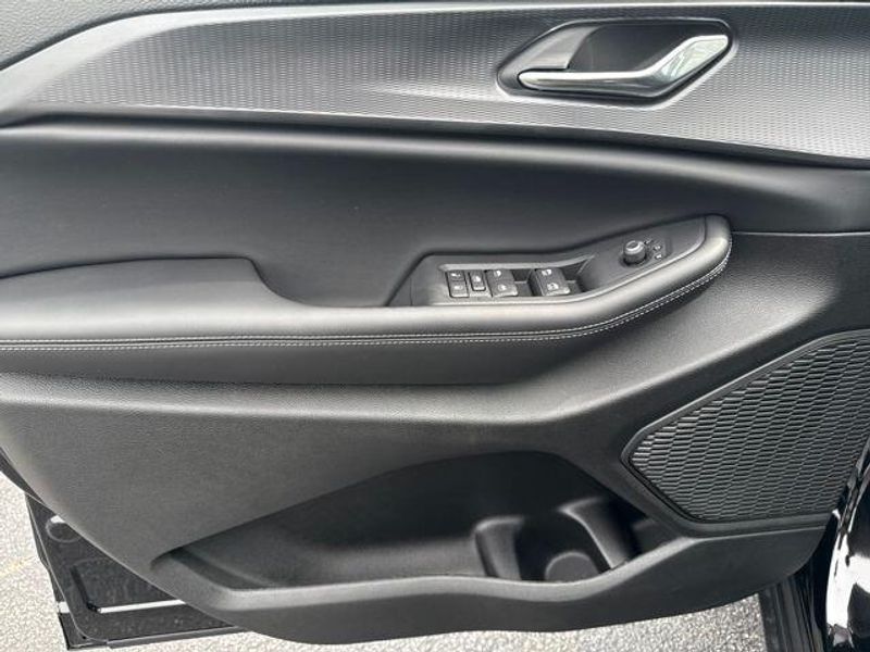 2025 Jeep Grand Cherokee L Altitude X 4x4