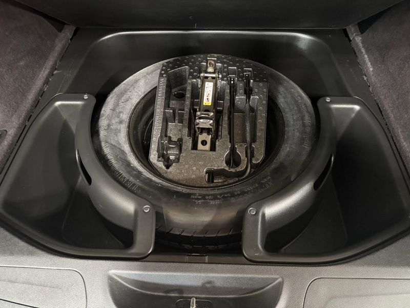 Used 2013 Jeep Grand Cherokee LaredoImage 9