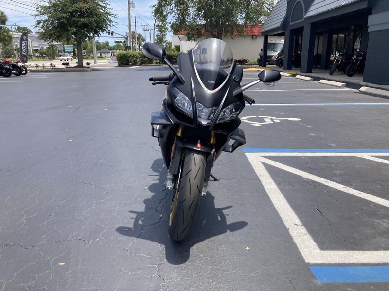 2019 Aprilia RSV4 1100 Factory 