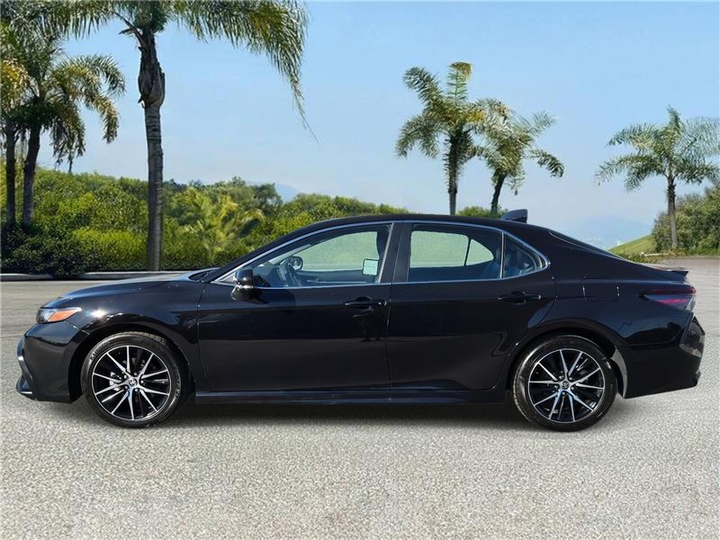 Used 2023 Toyota Camry SE Auto (Natl)