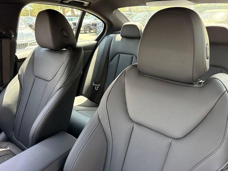 New 2026 BMW 3 Series 330iImage 18