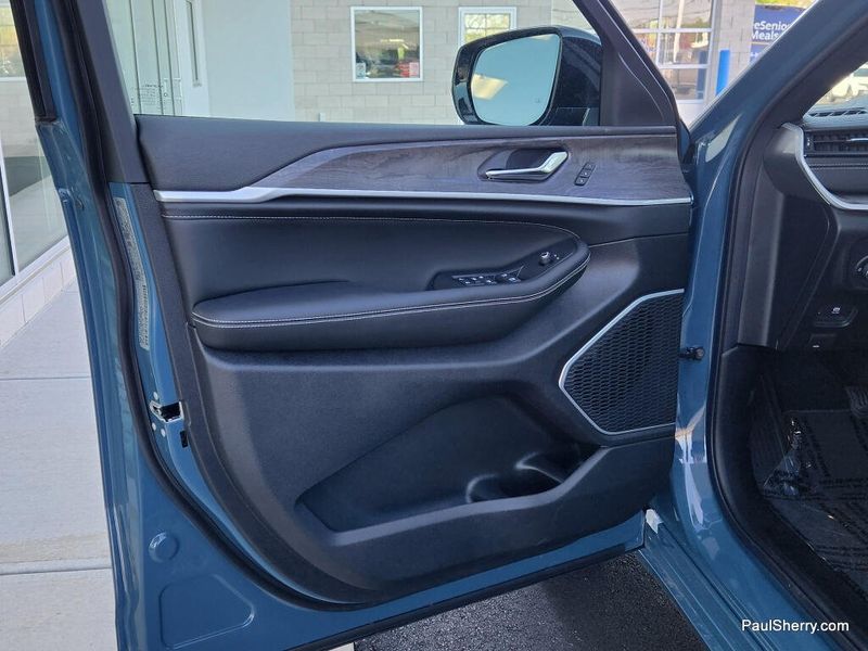New 2026 Jeep Grand Cherokee Limited Reserve 4x4