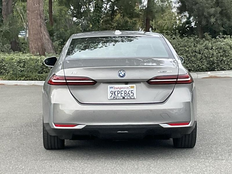 2024 BMW i5 eDrive40Image 7