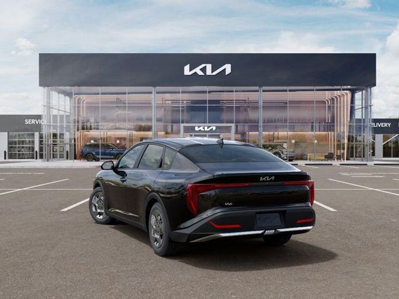 New 2026 Kia K4 LXImage 5