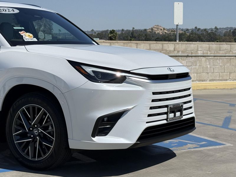 Used 2024 Lexus TX 350Image 3