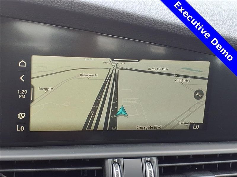 New 2025 Alfa Romeo Giulia AWDImage 24