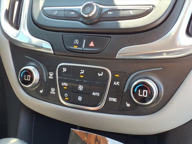 2023 Chevrolet Equinox LT photo 7