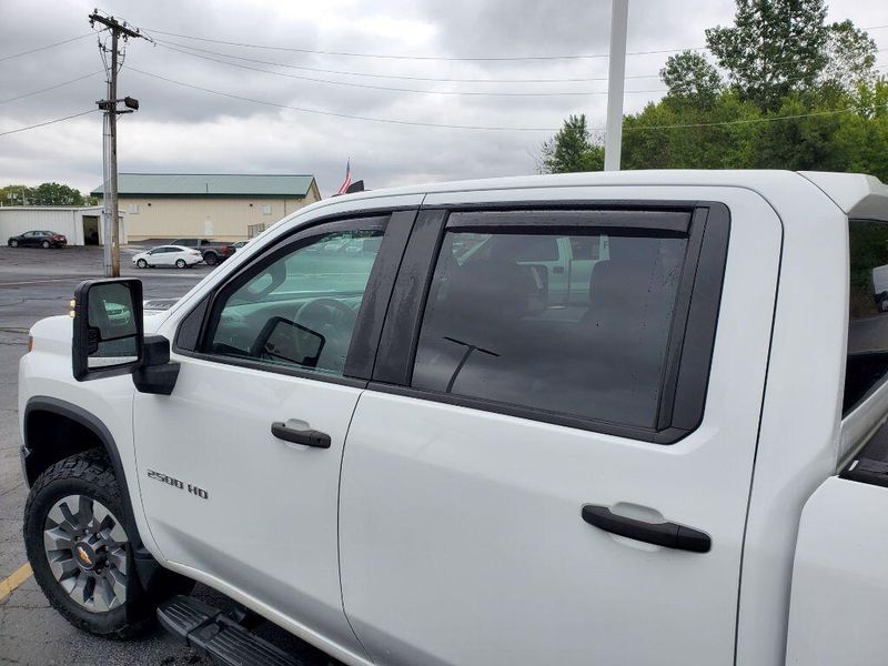 2022 Chevrolet Silverado 2500HD CustomImage 12