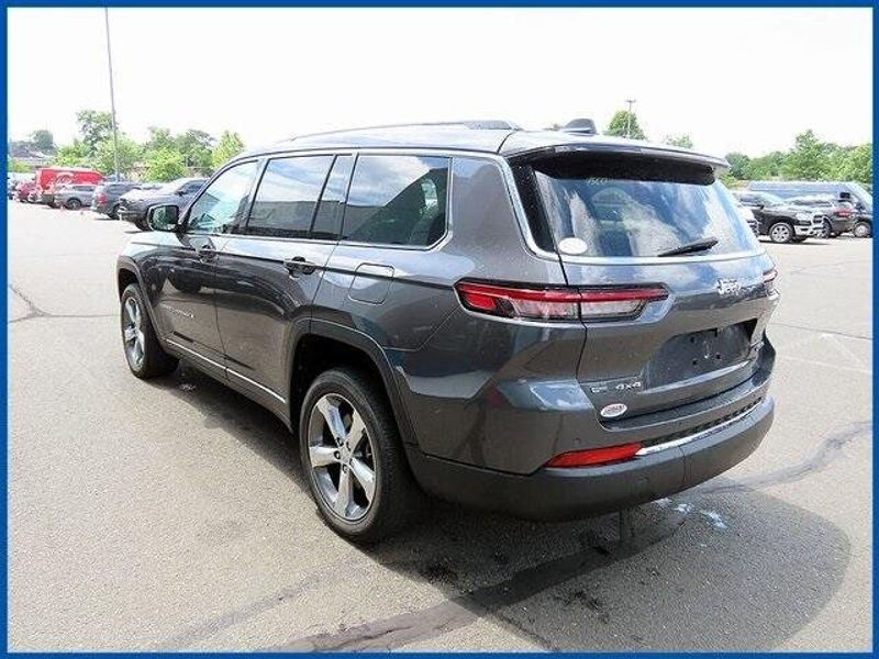 2022 Jeep Grand Cherokee L LimitedImage 5