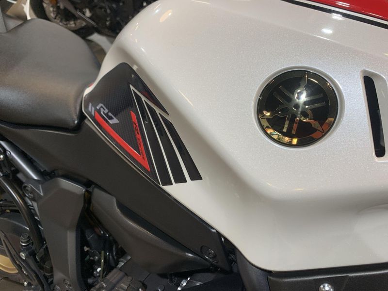 Used 2022 Yamaha YZF-R7 CA Image 29