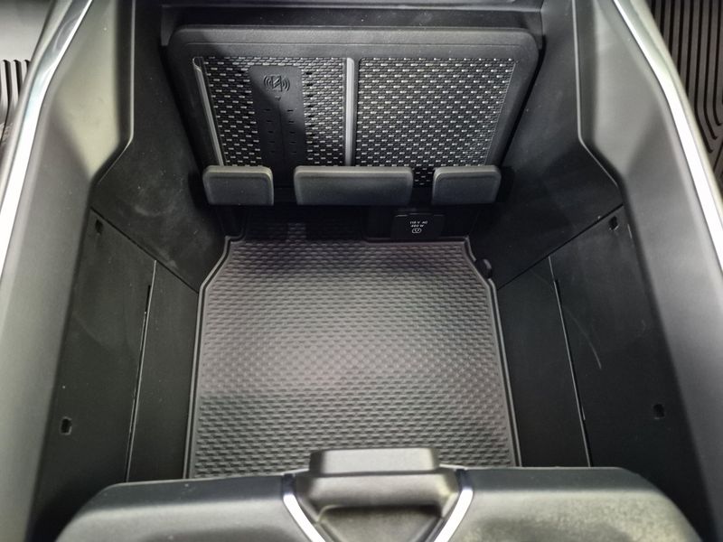2025 RAM 1500 Laramie Crew Cab 4x4 5