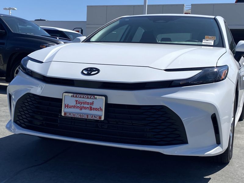 New 2025 Toyota Camry LEImage 7