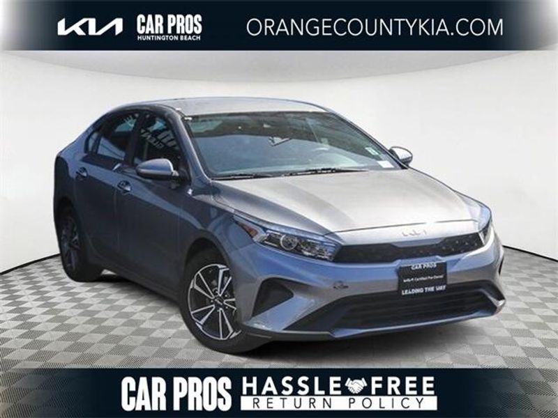 2022 Kia Forte LXSImage 1