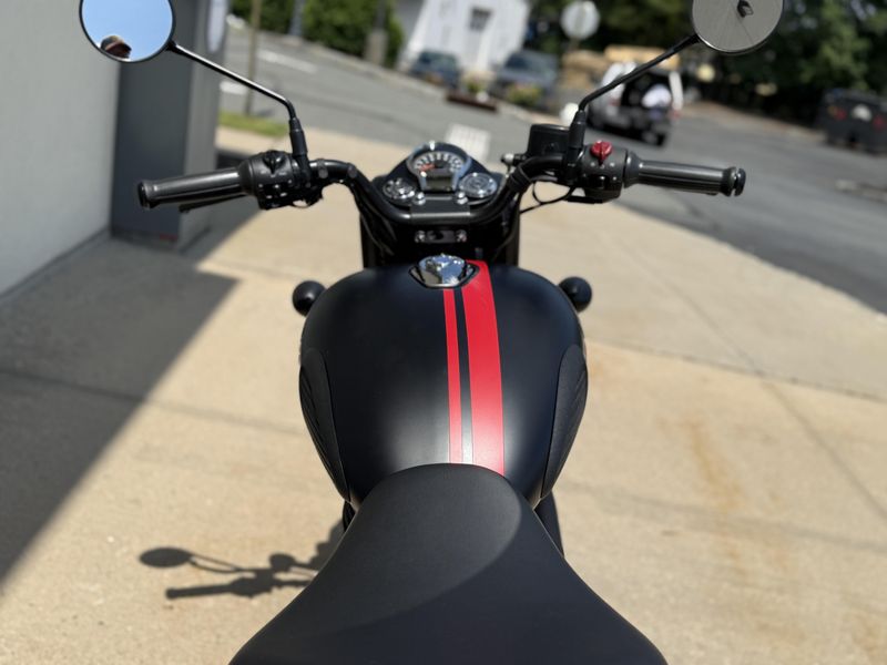2024 Royal Enfield CLASSIC 350Image 6