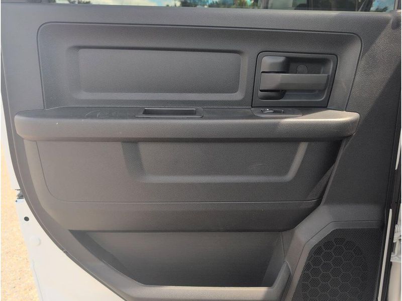 2025 RAM 5500 Tradesman Chassis Crew Cab 4x4 60
