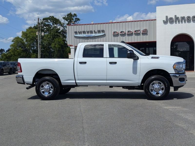 2024 RAM 2500 Tradesman Crew Cab 4x4 6