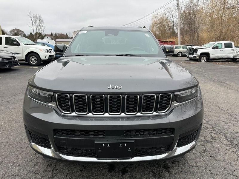 2025 Jeep Grand Cherokee L Laredo X 4x4Image 6