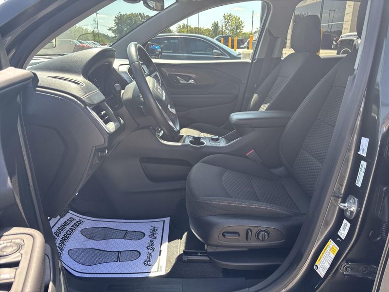 Used 2020 GMC Terrain SLEImage 12