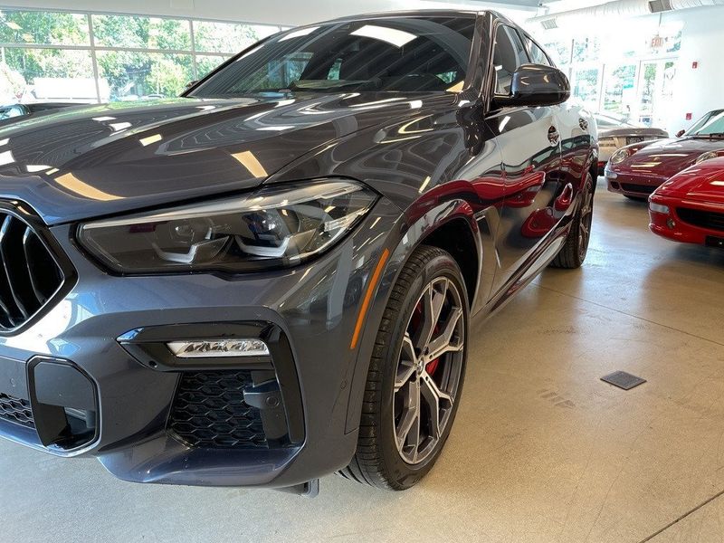 2021 BMW X6 M50iImage 4