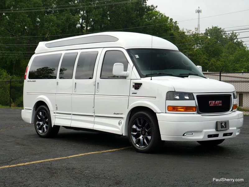 2023 GMC Savana Cargo Image 13