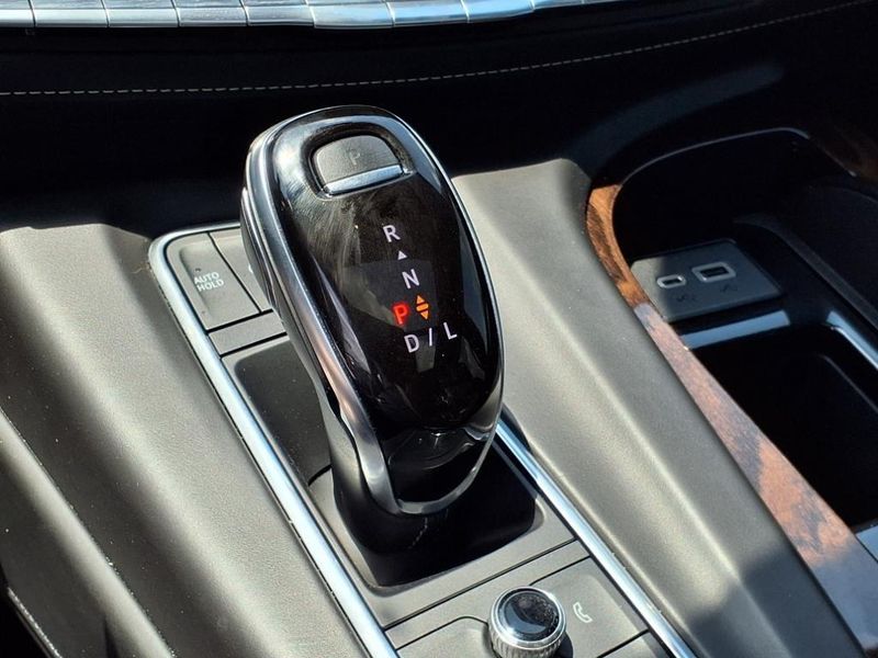 Used 2021 Cadillac Escalade ESV Sport PlatinumImage 24